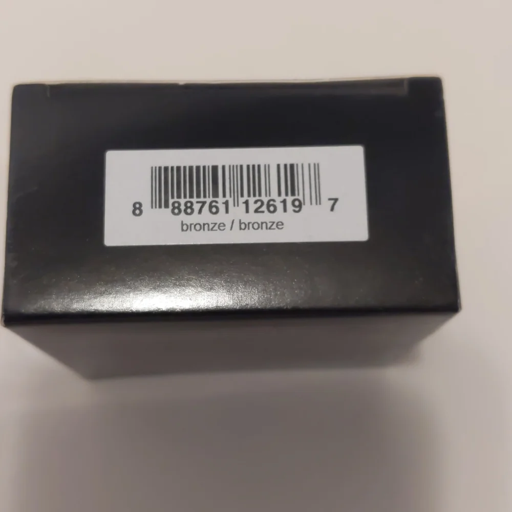 Avon Smooth Minerals Powder Foundation Bronze New In Box 3.5 g net wt 0.12 oz